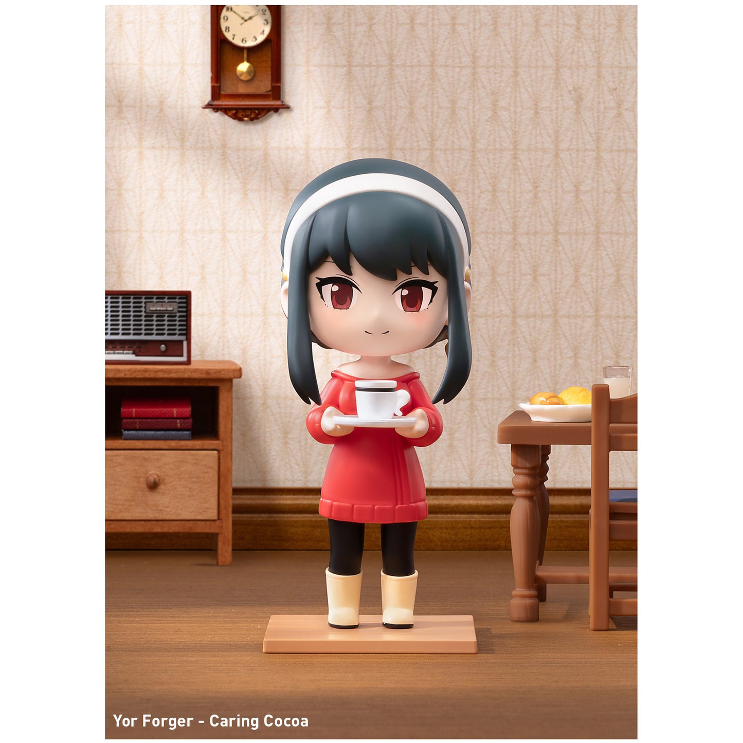 
Yor Forger – Caring Cocoa from POP MART SPY × FAMILY Daily Life; scene props are illustrative
