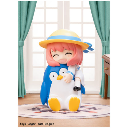 
Anya Forger – Gift Penguin from POP MART SPY × FAMILY Daily Life; scene props are illustrative
