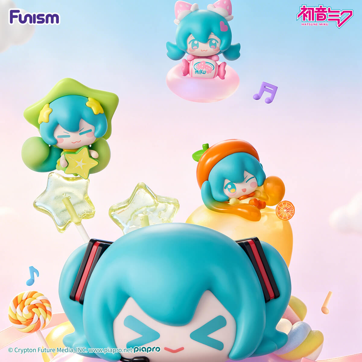 
Miku-head capsule with three example Hatsune Miku Dopamine Qface miniatures