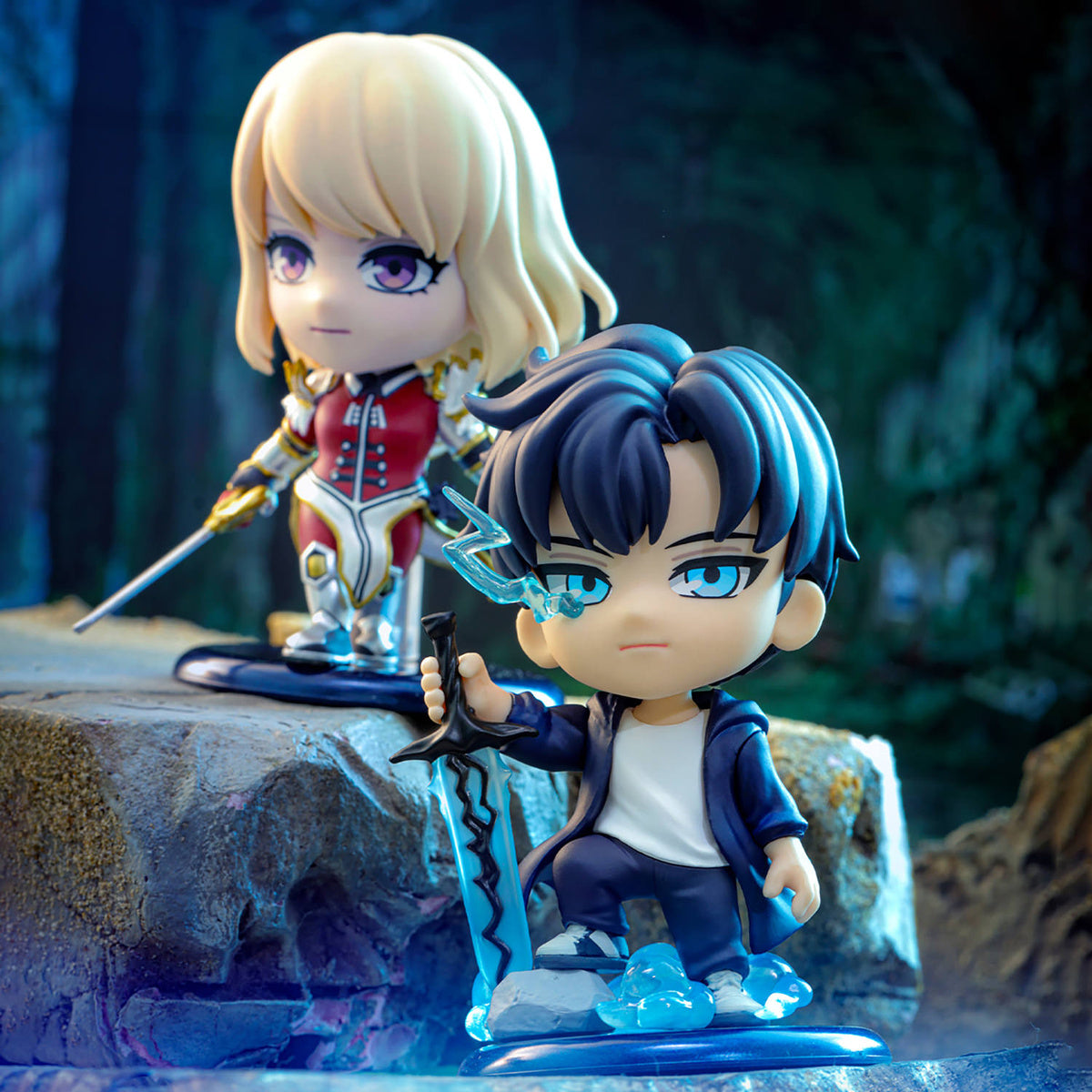 
Hot Toys Solo Leveling Cosbi Collection — Cha Hae-In and Sung Jinwoo figures